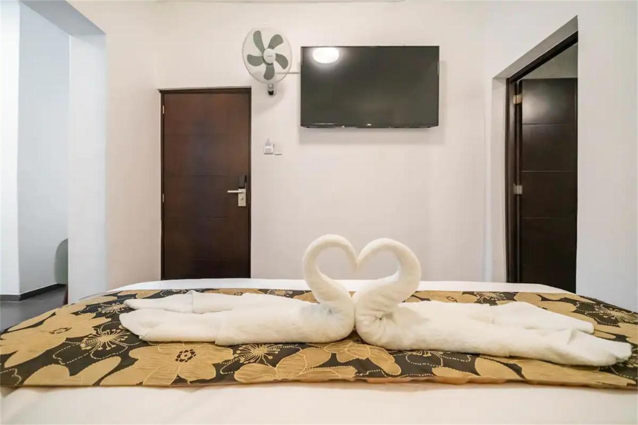 Manantial No.004 Hotel Lima
