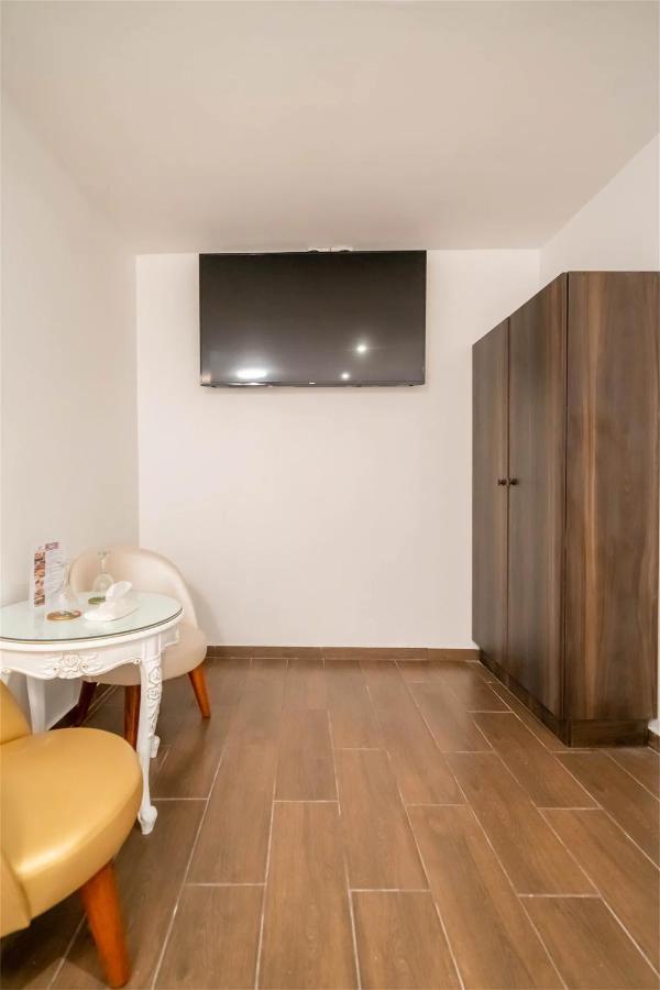 Hotel Manantial No.004 2*